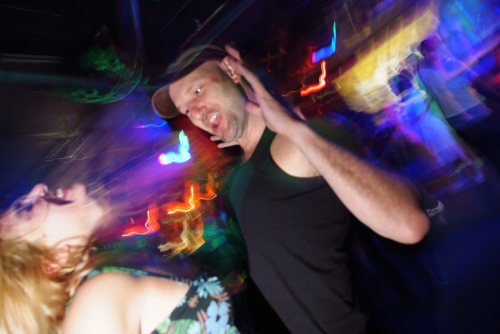 http://thehospages.com/pictures/2008-parties/2008-06-14-beatboutique/thumb2/image22.jpg
